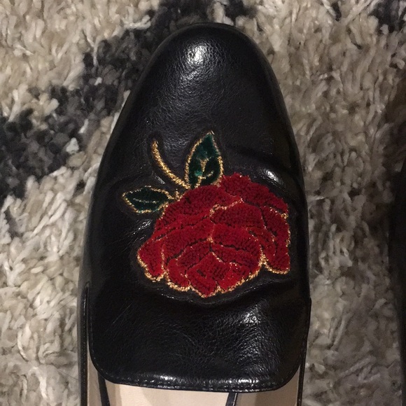 Zara red rose black loafers - Picture 3 of 8